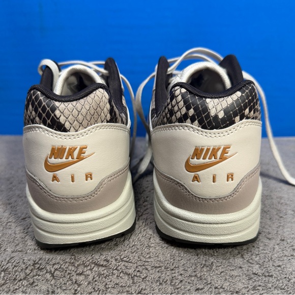 Nike air max 1
Womems
'Ore wood snake'
Nwot - Picture 5 of 11